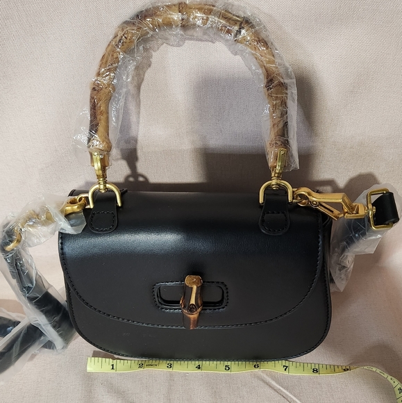 NWOT Boutique style Bamboo handle & turn lock Crossbody purse. - Picture 7 of 7